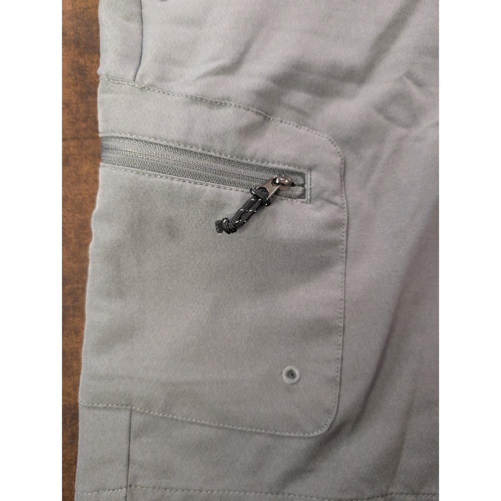 Magellan Outdoors Aransas Pass Hybrid Fishing Shorts Mens 32 Gray Water Repel - Picture 2 of 7